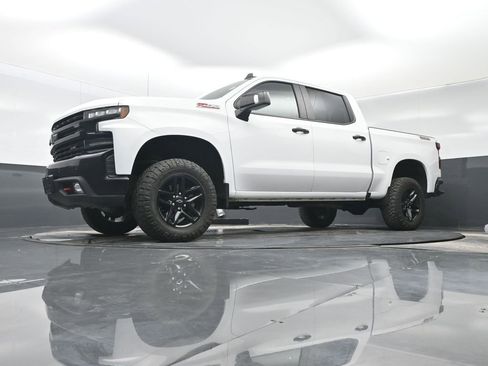 Used 2021 Chevrolet Silverado 1500 LT Trail Boss w/ Convenience Package II AWD/4WD image 32