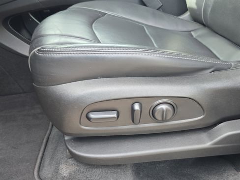 Used 2019 Buick Enclave Avenir w/ Avenir Technology Package image 24