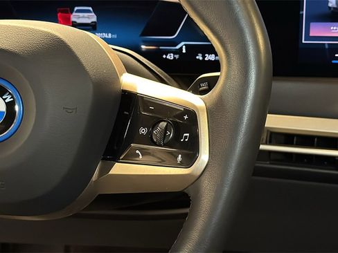 Used 2024 BMW iX xDrive50 w/ Premium Package image 22