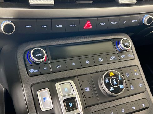 Used 2023 Hyundai Palisade Limited AWD/4WD image 16