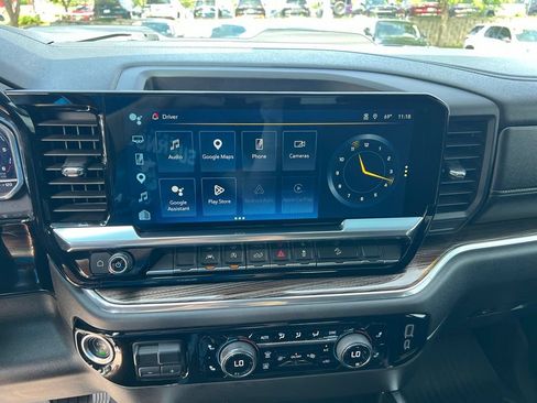 Used 2023 Chevrolet Silverado 1500 LT Trail Boss w/ LPO, Dark Essentials Package AWD/4WD image 33