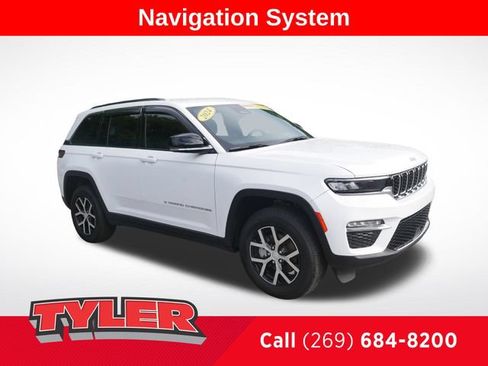 Certified 2024 Jeep Grand Cherokee Limited AWD/4WD image 1