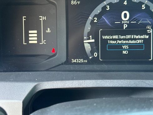 Certified 2025 Toyota Tacoma SR5 AWD/4WD image 29