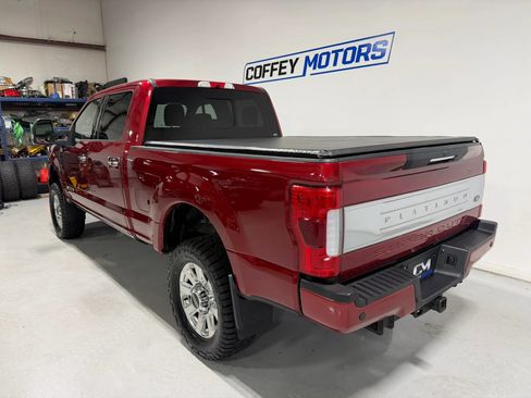 Used 2019 Ford F250 Platinum w/ Platinum Ultimate Package AWD/4WD image 4