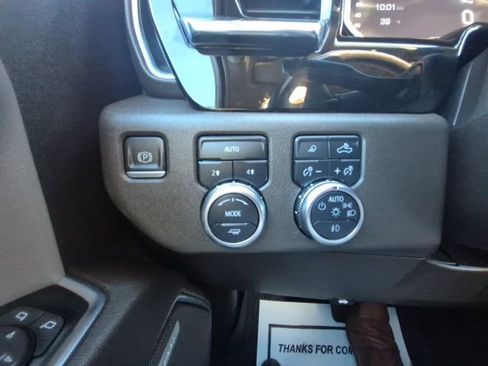 Used 2022 GMC Sierra 1500 SLT image 34