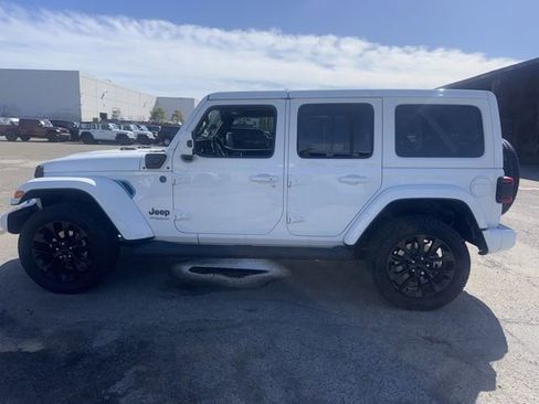 Used 2021 Jeep Wrangler Unlimited Sahara image 8