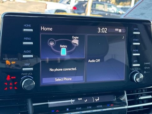 Certified 2023 Toyota Sienna XLE image 24