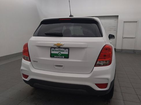 Used 2019 Chevrolet Trax LS w/ Tint and Cruise Package FWD image 7