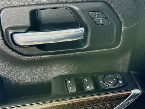 Used 2022 Chevrolet Silverado 1500 LT image 20