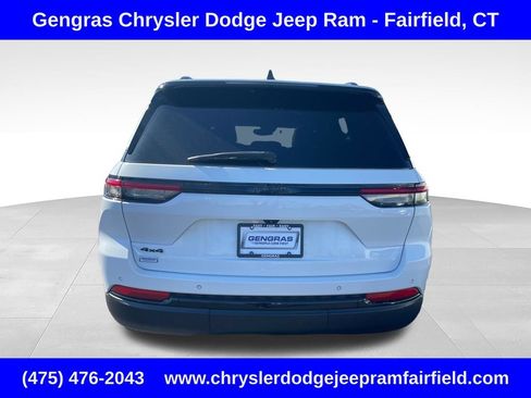 Certified 2023 Jeep Grand Cherokee Altitude AWD/4WD image 23