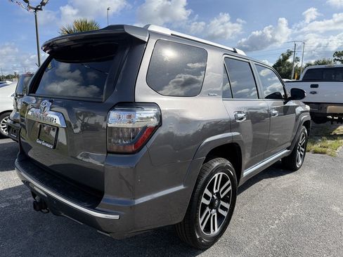 Used 2018 Toyota 4Runner Limited AWD/4WD image 5