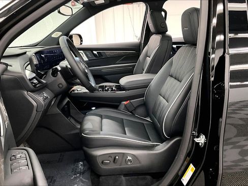 Used 2025 Buick Enclave Avenir w/ Trailering Package, 5000 lbs. AWD/4WD image 22