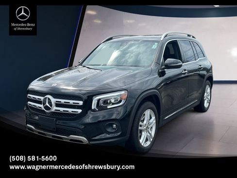 Used 2023 Mercedes-Benz GLB 250 4MATIC image 1