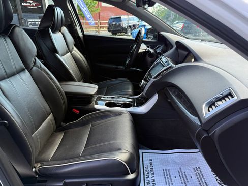 Used 2019 Acura TLX V6 SH-AWD w/ Technology Pkg image 31