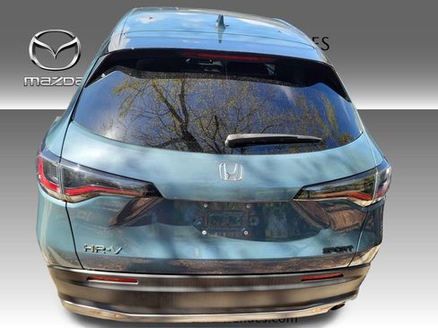 Used 2025 Honda HR-V Sport image 19