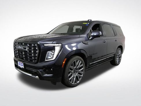 Used 2025 GMC Yukon Denali Ultimate AWD/4WD image 9