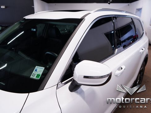 Used 2025 Kia Telluride EX image 12