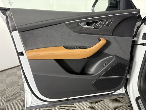 Used 2025 Audi RS Q8 performance image 9