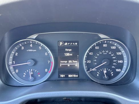 Used 2017 Hyundai Elantra Limited w/ Limited Tech Package 04 FWD image 28