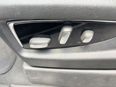 Used 2015 Cadillac Escalade ESV Luxury image 7