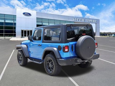 Used 2024 Jeep Wrangler Sport AWD/4WD image 2
