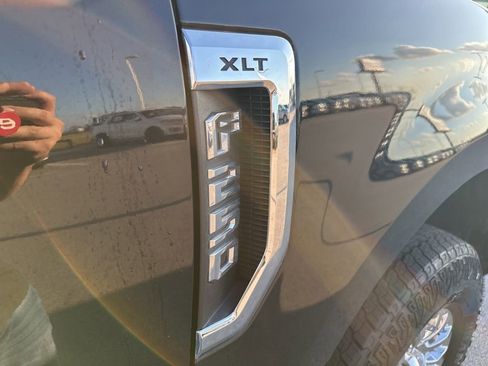 Used 2020 Ford F250 XLT w/ XLT Premium Package image 43
