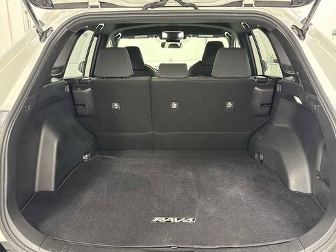 Certified 2022 Toyota RAV4 SE image 26