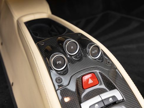 Used 2013 Ferrari 458 Spider RWD image 6