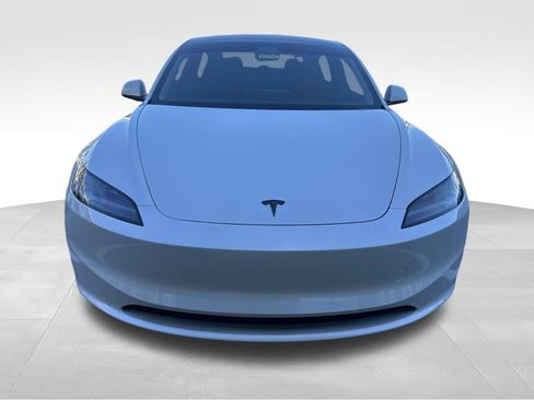 Used 2025 Tesla Model 3 RWD image 2
