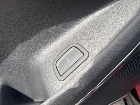 Used 2024 Chevrolet Traverse RS w/ LPO, Floor Liner Package AWD/4WD image 30