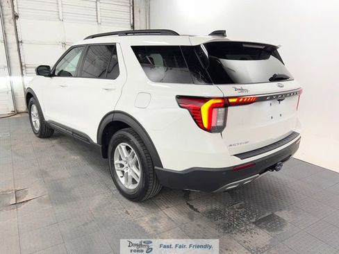 New 2026 Ford Explorer Active w/ Active Comfort Package RWD image 6