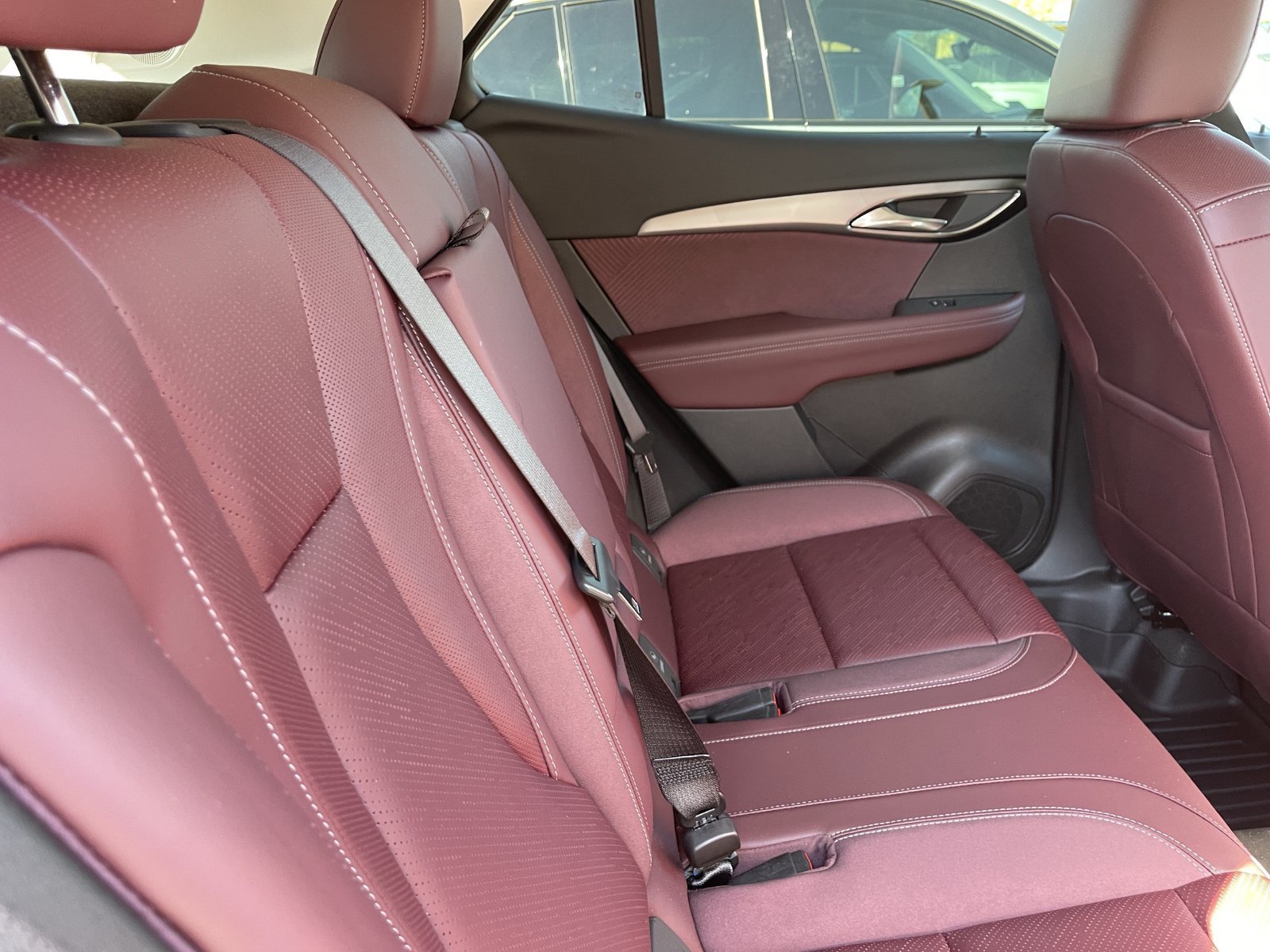 Used 2025 Buick Envision Sport Touring AWD/4WD image 9