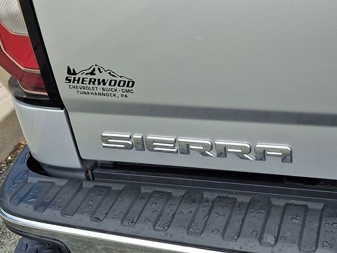 Used 2018 GMC Sierra 1500 SLT w/ SLT Premium Package AWD/4WD image 31