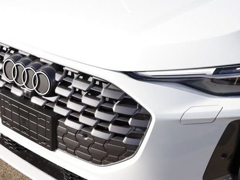 New 2025 Audi Q5 Premium Plus image 9