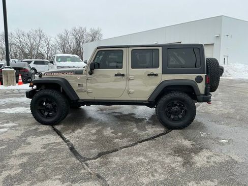 Used 2017 Jeep Wrangler Unlimited Rubicon image 9