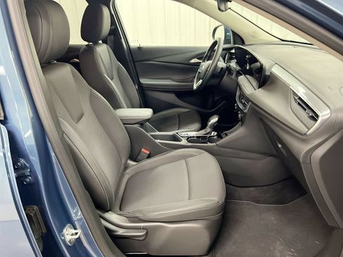 Used 2025 Buick Encore GX Preferred FWD image 21