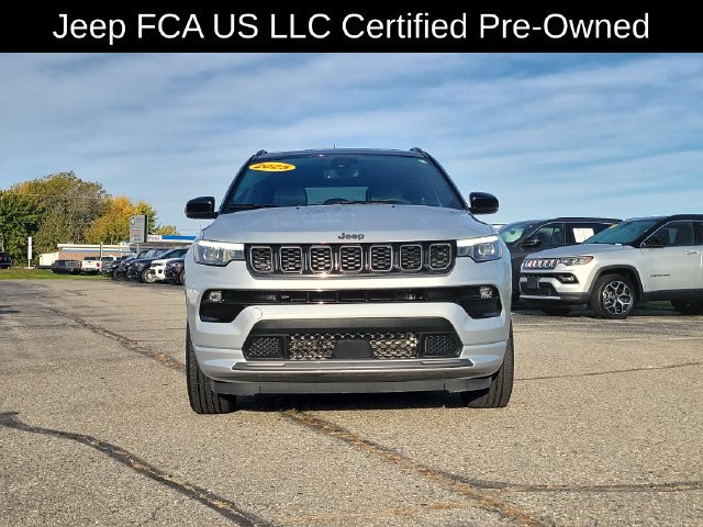 Certified 2025 Jeep Compass Limited w/ High Altitude Package AWD/4WD image 2