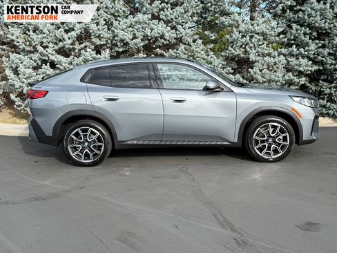Used 2025 BMW X2 xDrive28i w/ Convenience Package image 11