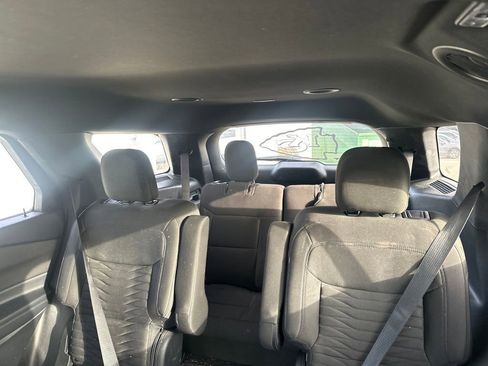 Used 2020 Ford Explorer XLT w/ Comfort Package image 19