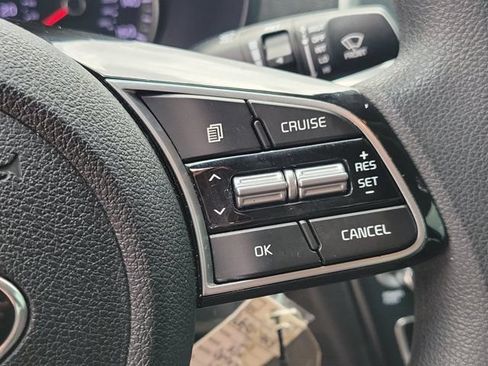 Used 2020 Kia Optima LX FWD image 25