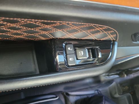 Used 2022 Jeep Grand Cherokee L Summit AWD/4WD image 13