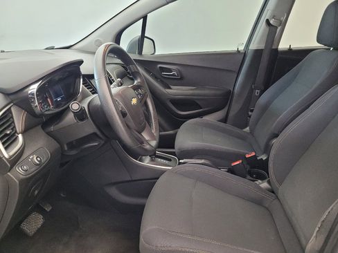 Used 2020 Chevrolet Trax LS w/ Tint and Cruise Package FWD image 17