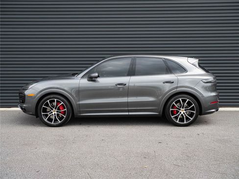 Certified 2023 Porsche Cayenne GTS AWD/4WD image 2