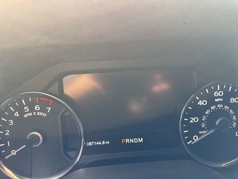 Used 2020 Ford F150 Lariat w/ Equipment Group 502A Luxury image 8