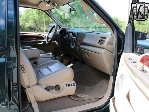 Used 2003 Ford Excursion Limited image 25