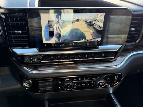 Used 2024 Chevrolet Silverado 1500 LT Trail Boss w/ LT Trail Boss Premium Package image 22