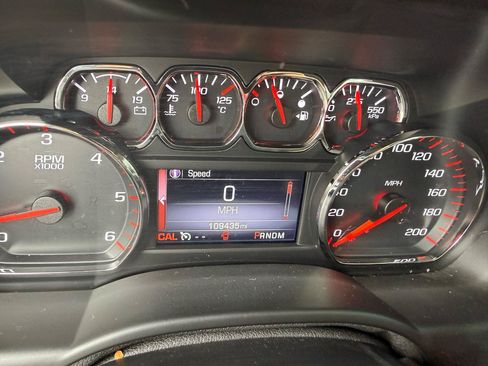Used 2016 GMC Yukon XL SLT w/ HD Trailering Package AWD/4WD image 11