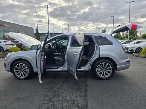 Used 2019 Audi Q7 3.0T Premium Plus w/ Premium Plus Package AWD/4WD image 11