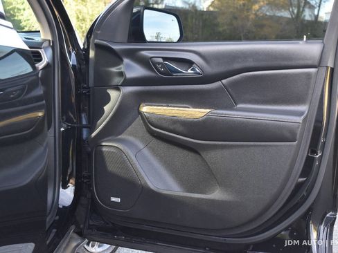 Used 2017 GMC Acadia Denali w/ Technology Package image 10