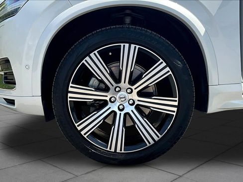 Used 2024 Volvo XC90 B6 Plus w/ Protection Package Premier image 10